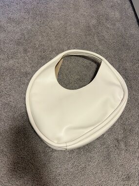 White Leather Shoulder Handbag